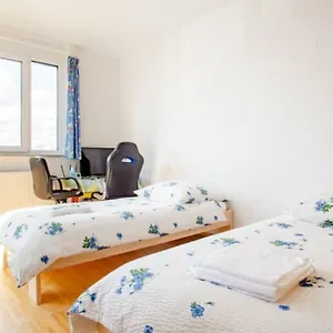Apartment Beautiful With Balcony Direction To Messe, Hannover